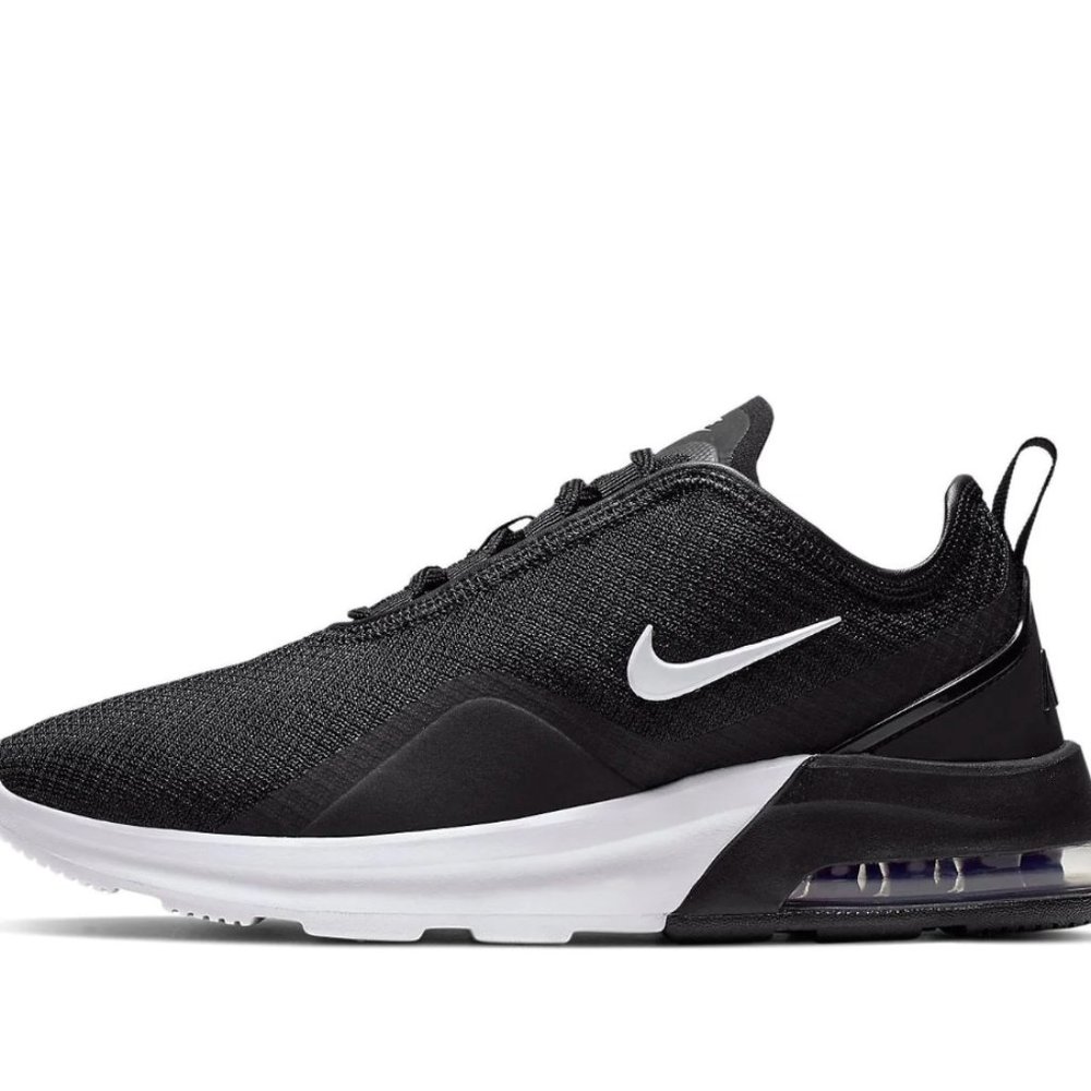 Nike Air Max Motion 2 Size 7
